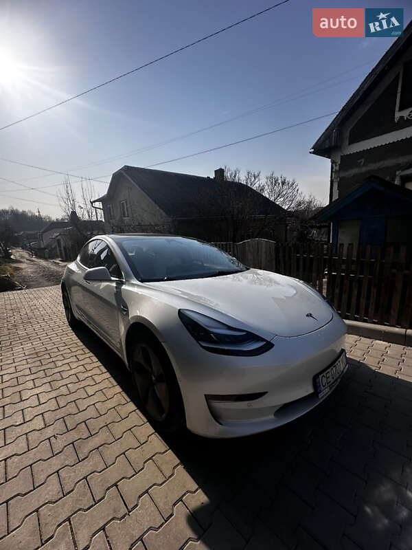 Tesla Model 3 2019