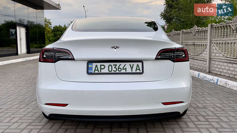 Седан Tesla Model 3 2022 в Запоріжжі