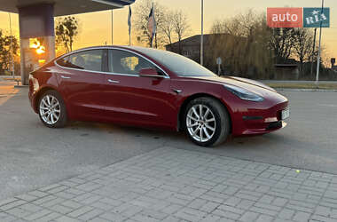 Седан Tesla Model 3 2019 в 