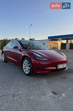 Седан Tesla Model 3 2019 в 