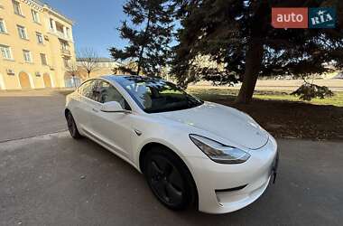 Седан Tesla Model 3 2020 в Одесі