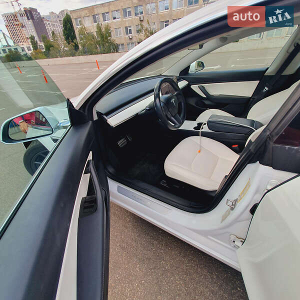 Седан Tesla Model 3 2018 в Киеве фото 31 Седан Tesla Model 3 2018 в Киеве