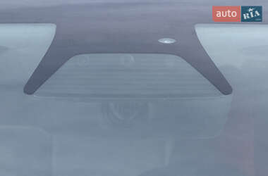 Седан Tesla Model 3 2019 в Черновцах