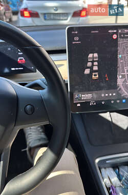 Седан Tesla Model 3 2018 в Днепре