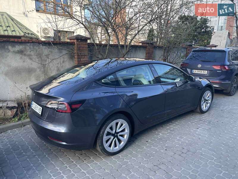 Седан Tesla Model 3 2021 в Львові фото 5 Седан Tesla Model 3 2021 в Львові