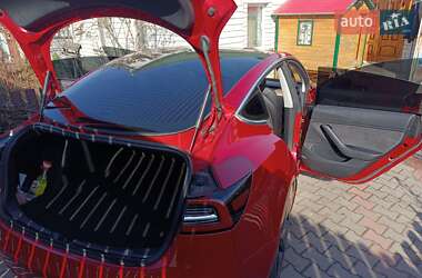 Седан Tesla Model 3 2018 в 