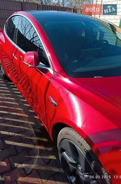 Седан Tesla Model 3 2018 в 