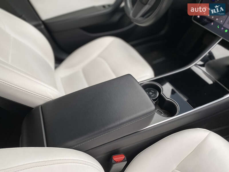 Седан Tesla Model 3 2018 в Луцке фото 71 Седан Tesla Model 3 2018 в Луцке