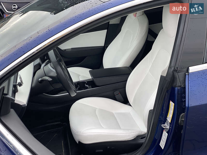 Седан Tesla Model 3 2018 в Луцке фото 94 Седан Tesla Model 3 2018 в Луцке