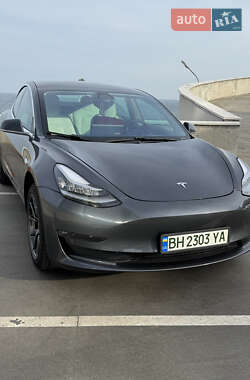 Седан Tesla Model 3 2019 в Одессе