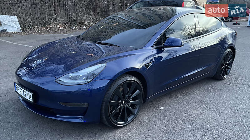Седан Tesla Model 3 2022 в Одесі