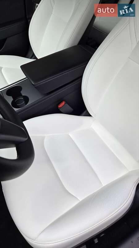 Седан Tesla Model 3 2021 в Киеве фото 9 Седан Tesla Model 3 2021 в Киеве