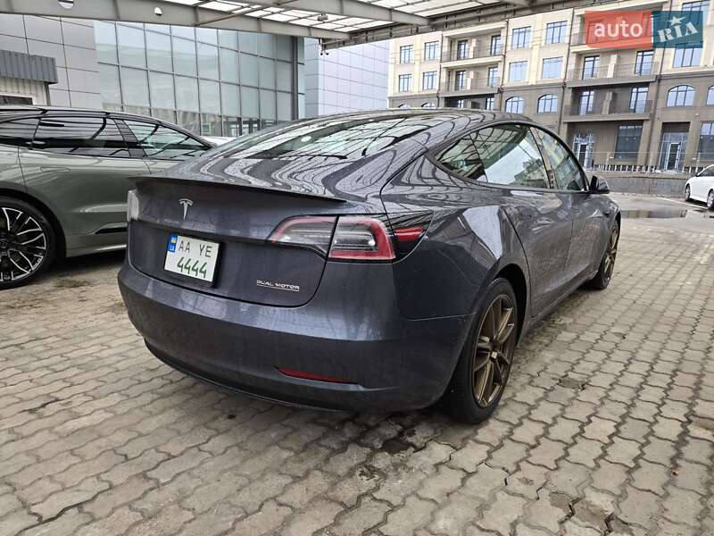 Седан Tesla Model 3 2021 в Киеве фото 6 Седан Tesla Model 3 2021 в Киеве