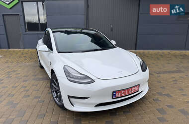 Седан Tesla Model 3 2019 в 