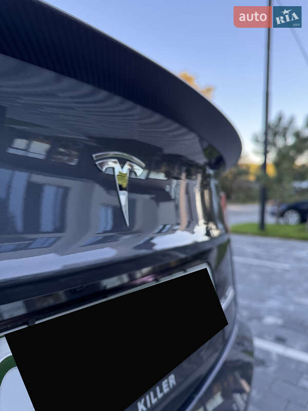 Седан Tesla Model 3 2022 в Тернополе