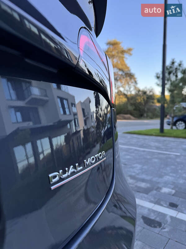 Седан Tesla Model 3 2022 в Тернополе