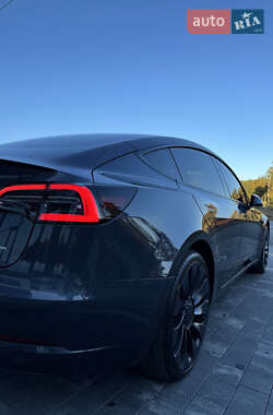 Седан Tesla Model 3 2022 в Тернополе