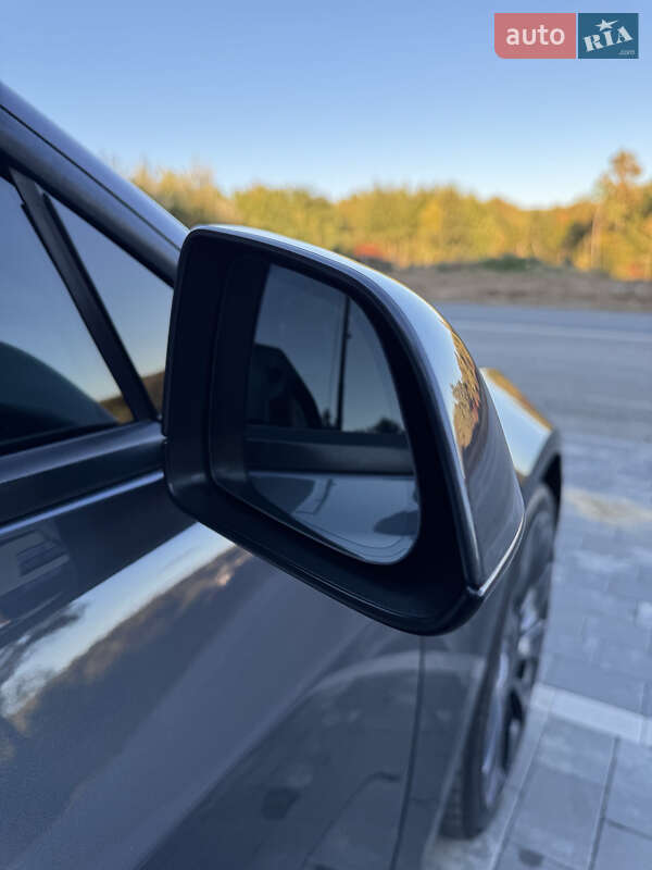 Седан Tesla Model 3 2022 в Тернополе