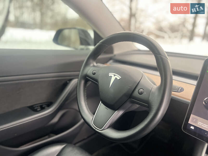 Седан Tesla Model 3 2019 в Володимирі фото 80 Седан Tesla Model 3 2019 в Володимирі
