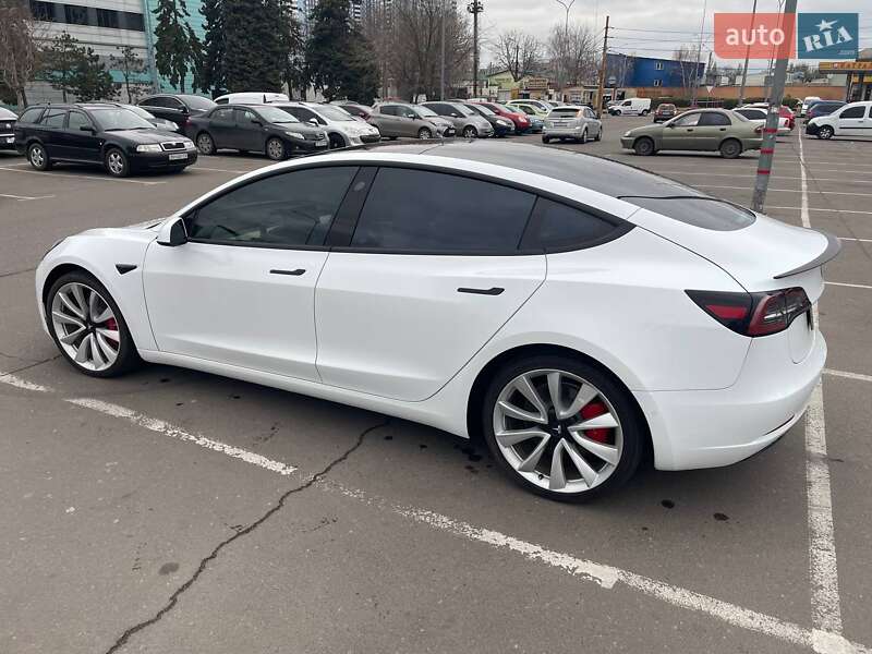 Седан Tesla Model 3 2018 в Одессе