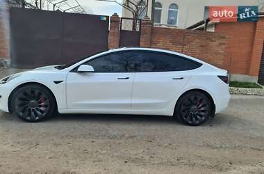 Седан Tesla Model 3 2022 в Одессе