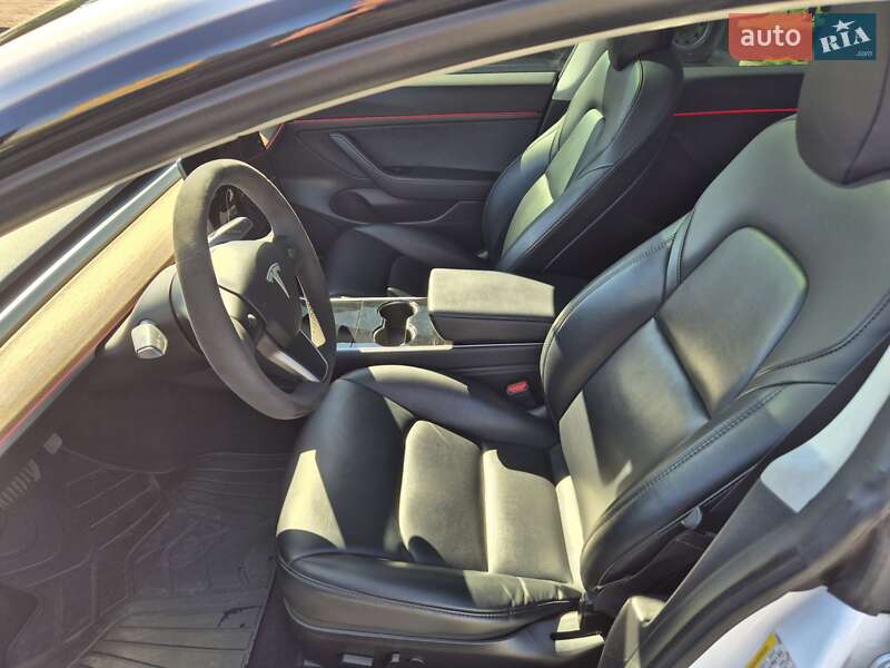 Седан Tesla Model 3 2020 в Мукачевому фото 17 Седан Tesla Model 3 2020 в Мукачевому