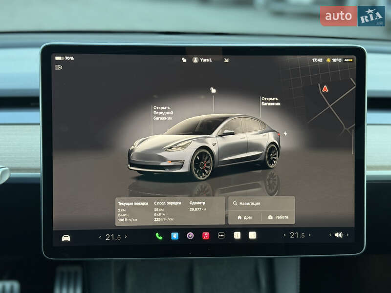 Седан Tesla Model 3 2023 в Ужгороде
