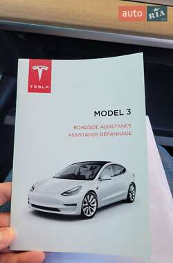 Седан Tesla Model 3 2019 в Киеве