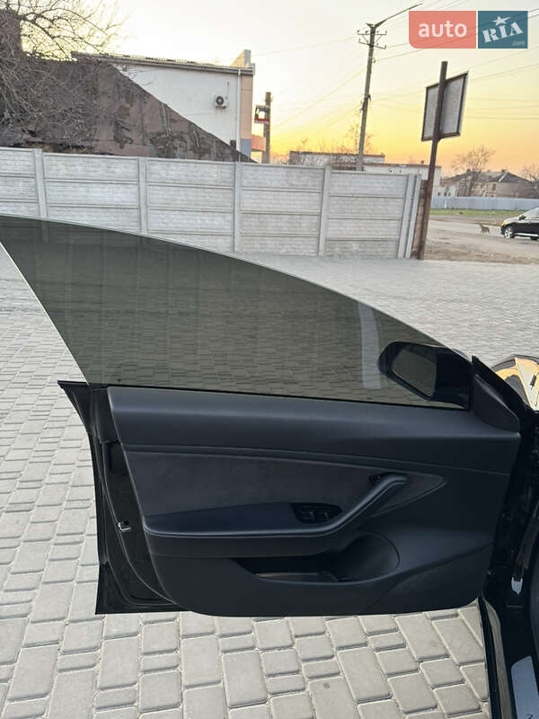 Седан Tesla Model 3 2018 в Кривом Роге фото 6 Седан Tesla Model 3 2018 в Кривом Роге