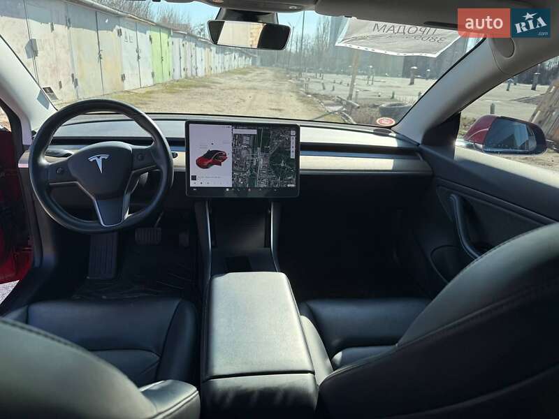 Седан Tesla Model 3 2019 в Харкові