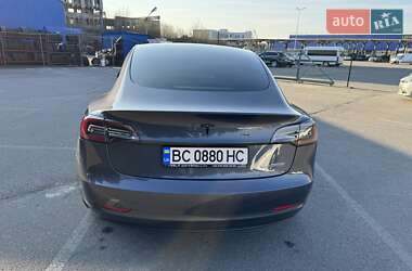 Седан Tesla Model 3 2019 в Львове