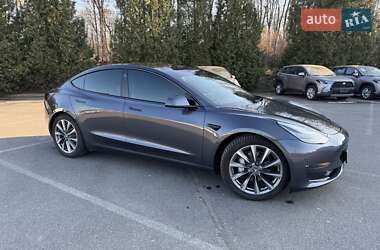 Седан Tesla Model 3 2019 в Львове