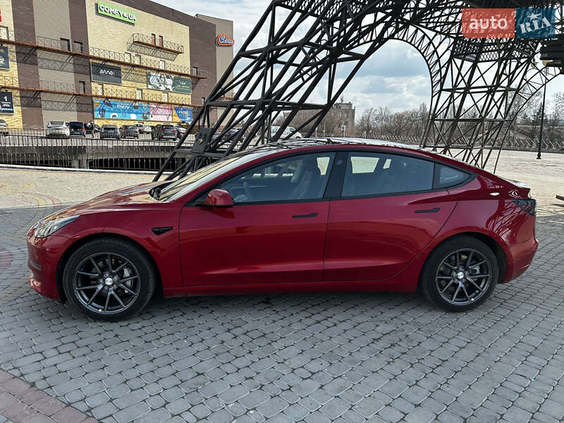 Седан Tesla Model 3 2022 в Харькове
