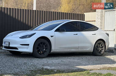 Седан Tesla Model 3 2021 в Киеве фото Седан Tesla Model 3 2021 в Киеве