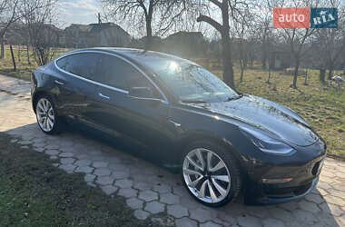 Седан Tesla Model 3 2018 в 