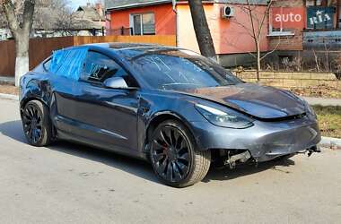 Седан Tesla Model 3 2022 в 