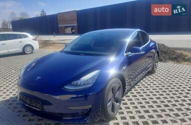 Седан Tesla Model 3 2018 в 
