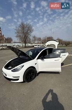 Седан Tesla Model 3 2020 в Дніпрі