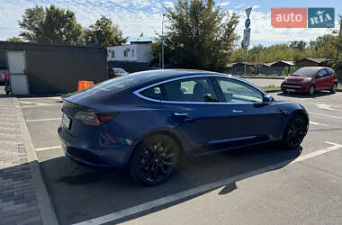 Седан Tesla Model 3 2019 в 