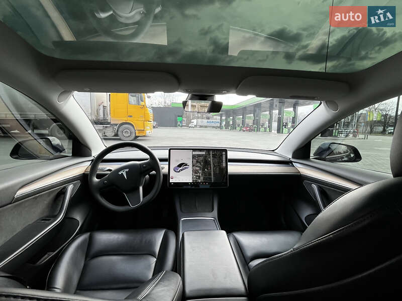 Седан Tesla Model 3 2021 в Кременчуге