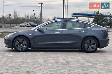 Седан Tesla Model 3 2020 в Ивано-Франковске