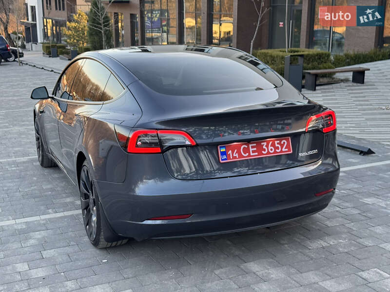 Седан Tesla Model 3 2023 в Ужгороде фото 17 Седан Tesla Model 3 2023 в Ужгороде
