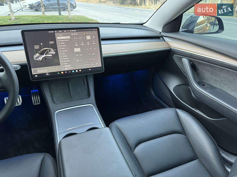 Седан Tesla Model 3 2023 в Ужгороде фото 36 Седан Tesla Model 3 2023 в Ужгороде