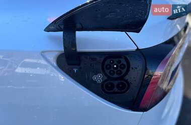 Седан Tesla Model 3 2024 в 