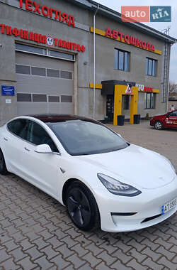 Седан Tesla Model 3 2019 в 