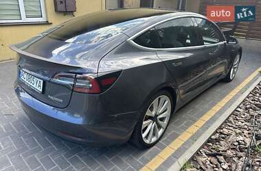 Седан Tesla Model 3 2019 в 