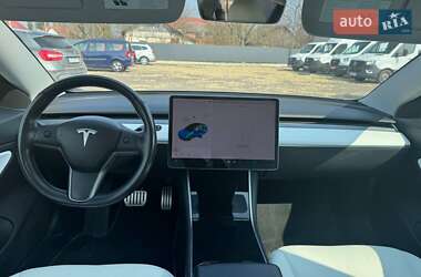 Седан Tesla Model 3 2018 в Самборе