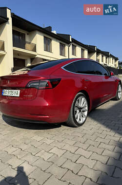 Седан Tesla Model 3 2019 в 