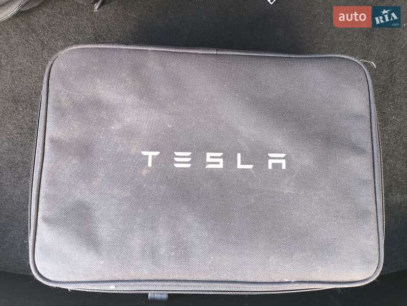 Седан Tesla Model 3 2019 в Ивано-Франковске фото 11 Седан Tesla Model 3 2019 в Ивано-Франковске