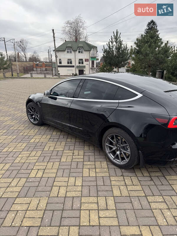 Седан Tesla Model 3 2020 в Самборі фото 16 Седан Tesla Model 3 2020 в Самборі